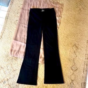NWOT Gaiam Black Yoga Stretch Pants